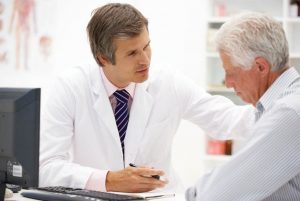 Khó khăn khi điều trị bệnh gút ở người cao tuổi dieu-tri-benh-gut-o-nguoi-cao-tuoi